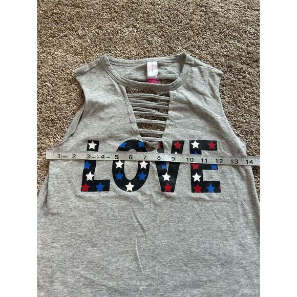 No Boundaries Women's XS Gray Distressed Open Back "Love" Tank Top - Picture 4 of 6